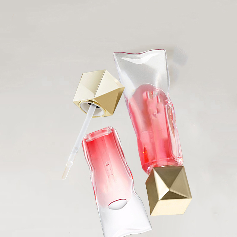 Moisturizing and hydrating lip essence OEM factory exfoliates and lightens lip lines. Customized lip essence private label